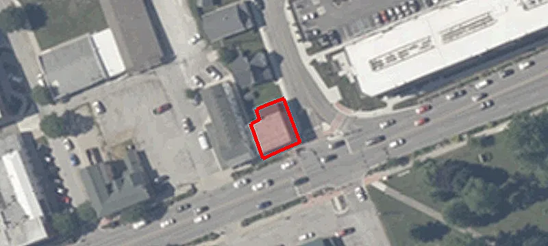 120 Main St