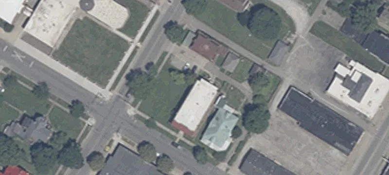 124 9th St