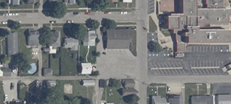 400 Oak St
