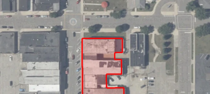 4 Main St
