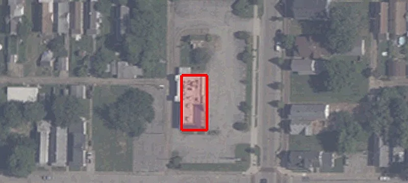 900 Main St