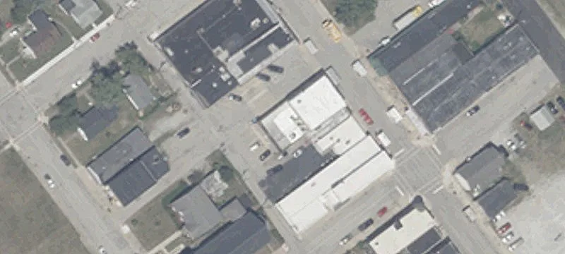 310 Ln St