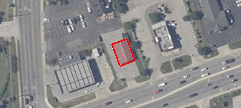 1620 Main St