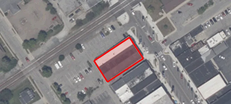 106 Main St