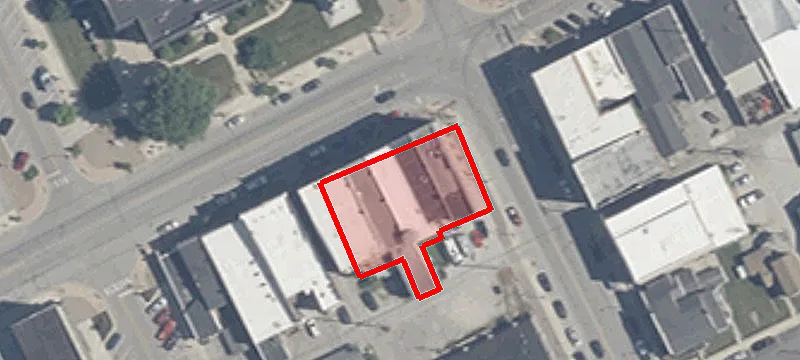106 Main St