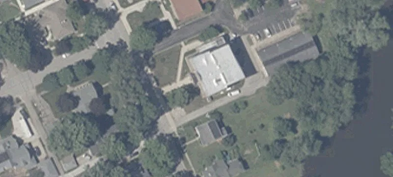 125 Riverside Dr