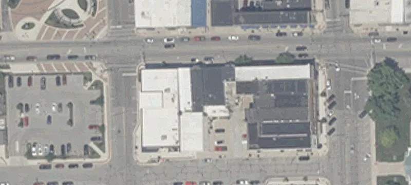 121 7th St