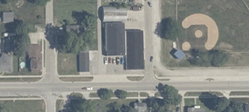 407 Ctr St