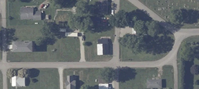 7360 County Rd 95th N