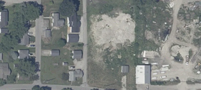 527 Superior St