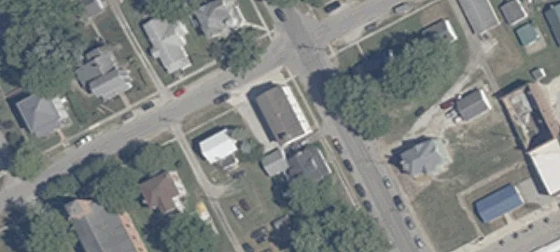 910 Main St