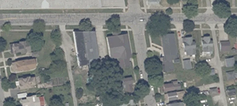 110 Oak St