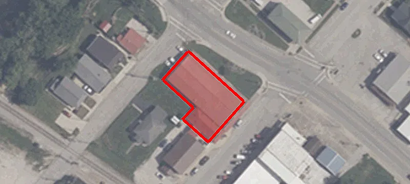 325 Main St