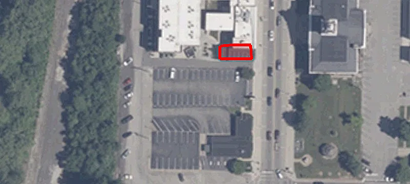 400 Main St