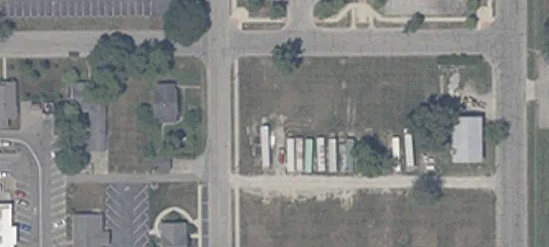 2525 Main St