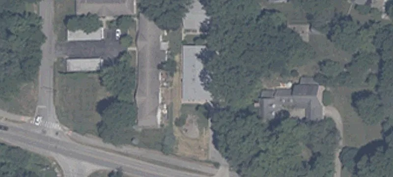 4352 Poplar Dr