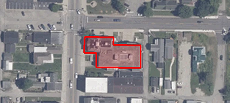 371 Main St