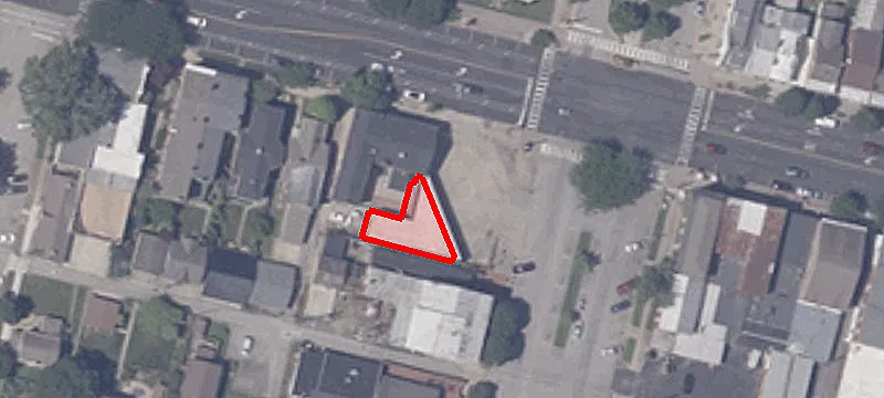401 Main St