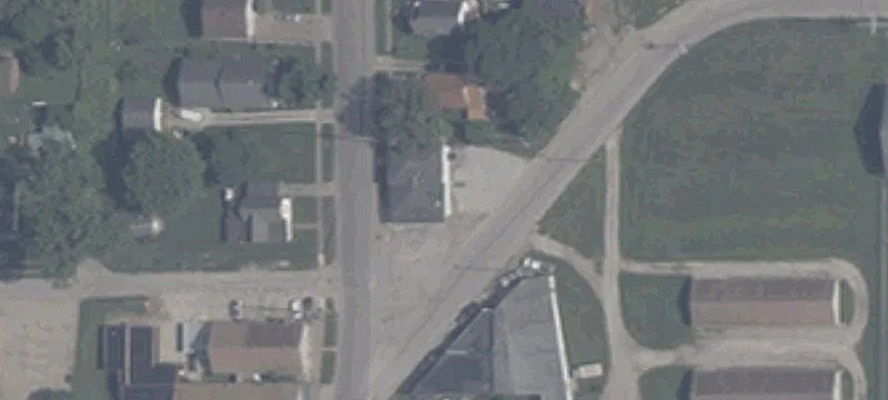 1047 Seminary St