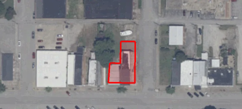 305 Main St