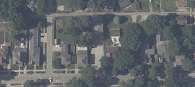 912 Main St