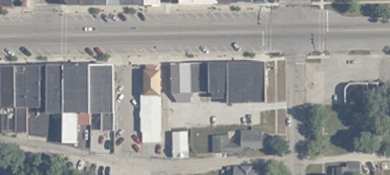 221 Main St