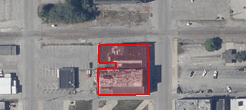 260 262nd N Main St