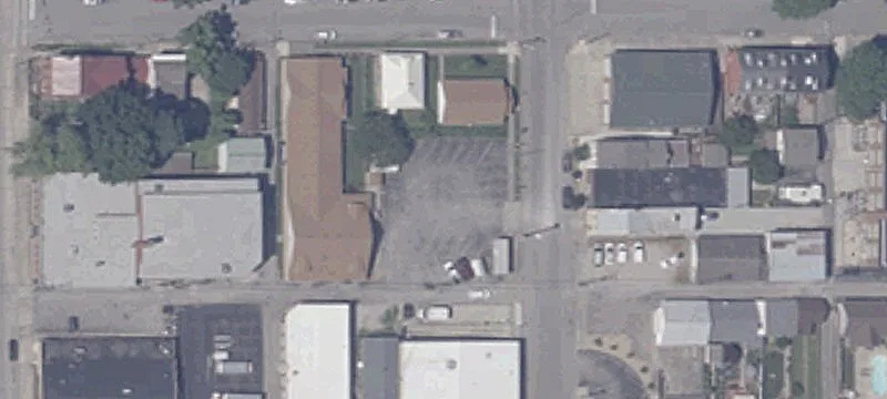 421 Walnut St