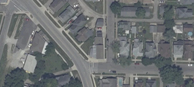 2 Van Ave, Unit 4