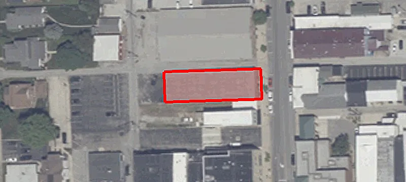 116 118th N Main St