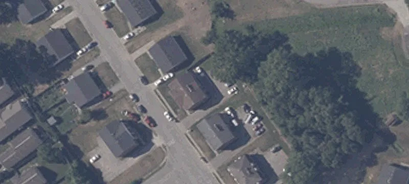 902 Colonial Park Dr