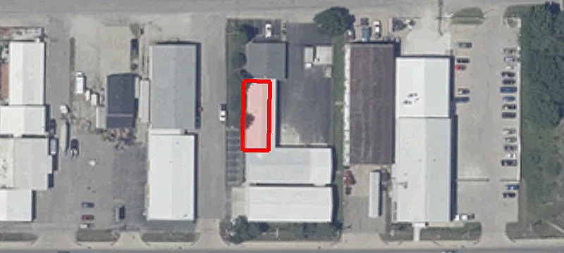 1215 Main St