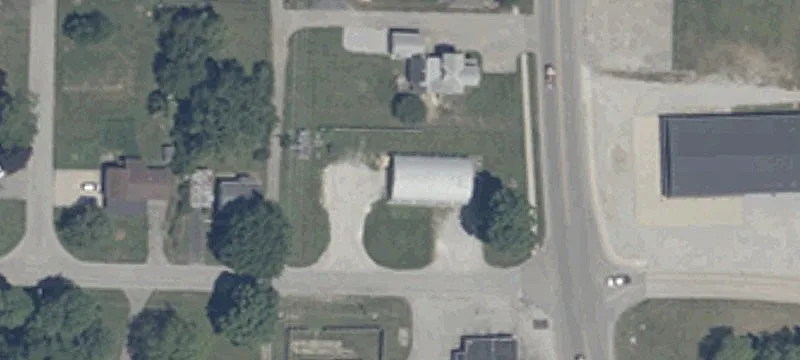 496 Kelly St