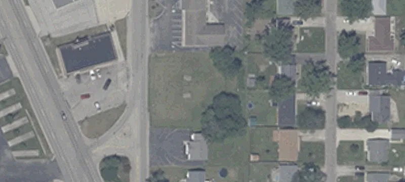 3900 Blk N Rosewood Ave