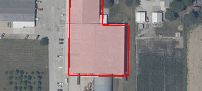 1215 Main St