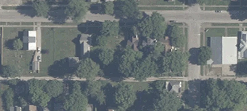 1349 3rd Ave