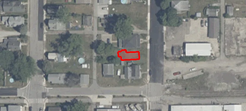 807 Webster St