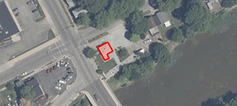 15 Linden Ave