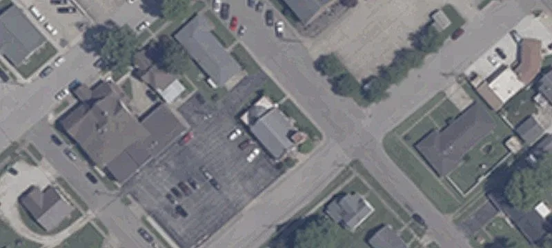 8th At E Sycamore St