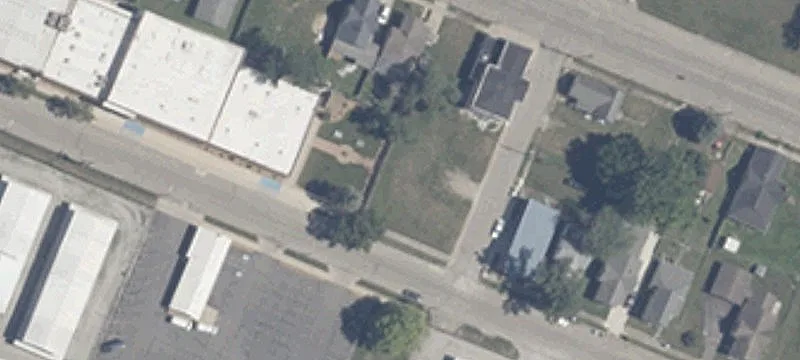 1440 Woodlawn Ave
