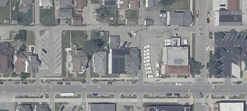 318 Main St