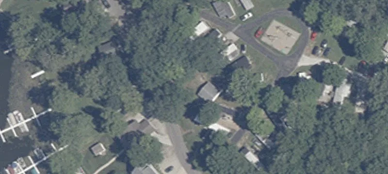 240 Ems 61st Ln