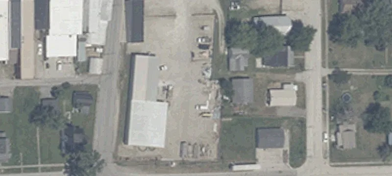 511 Line St