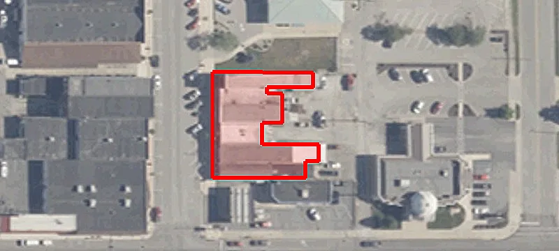 211 Main St