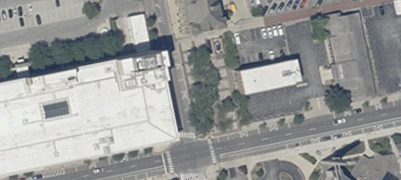 800 Barr St