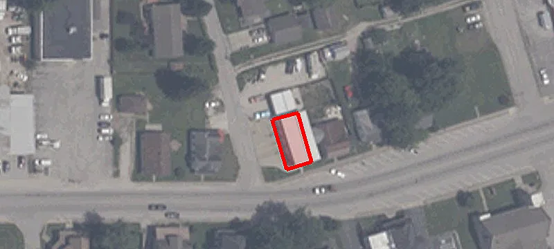 1021 Main St