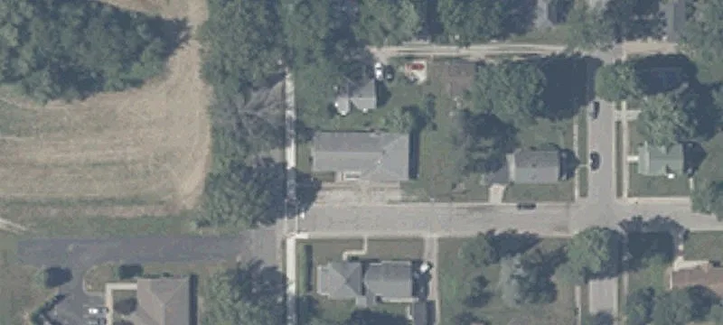 718 Main St
