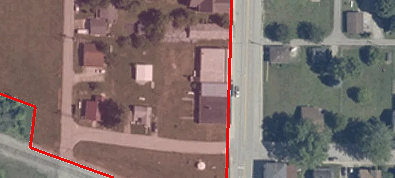 106 Ctr St