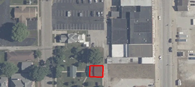 140 Land Behind Store St