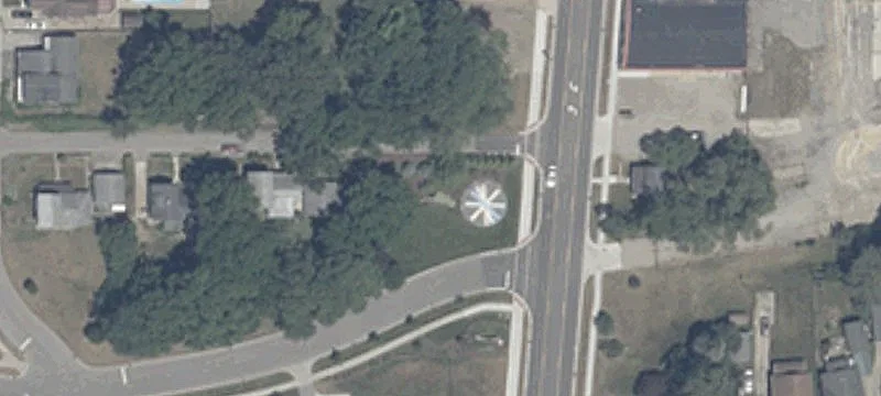 421 Cedar St